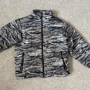 Patagonia Small (7-8) Down Jacket